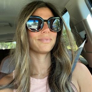 Meet your Posher, Breanne richesin